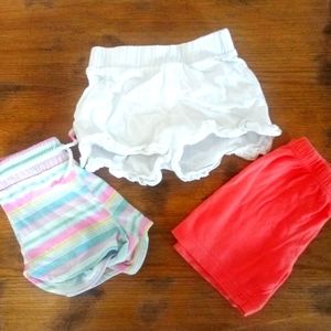 Set of 3 girls shorts white, peach and stripes